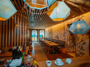 Отель Leon Boutique Hotel 4