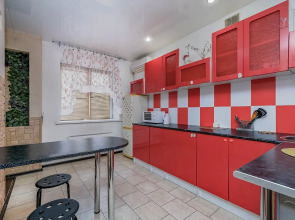 Квартира рядом с Мнтк им. Федорова и Ск Заря