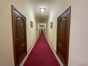 Отель Версаль