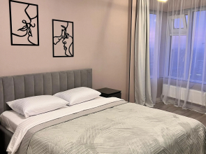 Sovremennaya V Tsentre Goroda Flat