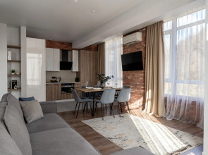 Просторная стильная квартира с видом на горы. Кватро 43