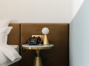 Отель Castor & Pollux