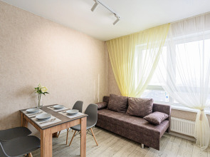 Апартаменты двухкомнатные Stepanenkov на Большевистской 32 на 8 этаже