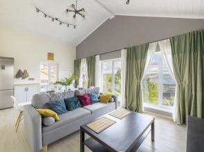 Частный дом с панорамным видом на склонах Яхромы