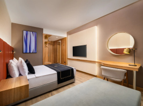 Отель Best Western Premier Hidden Hills Hotel