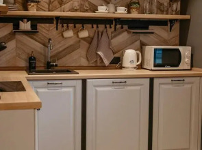 Студия на Ивана Сусанина 41