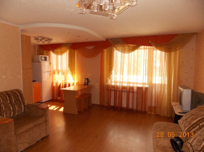 Studiya Na Lenina 165 Apartments