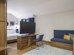 Отель Hampton by Hilton Istanbul Arnavutkoy
