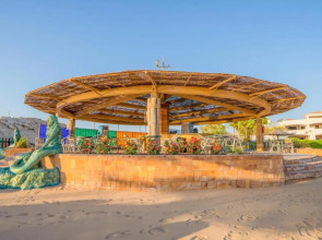 Ivy Cyrene Island Aqua Park Resort