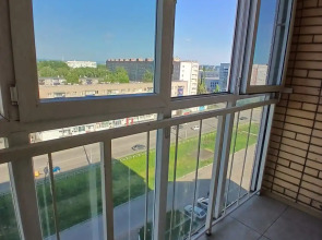 Апартаменты на Лазурной 13