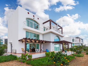 Апартаменты JOYA CYPRUS SILK GARDEN