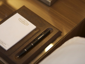 Momento Golden Horn Hotel