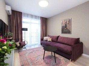 Большая Однокомнатная Квартира с Видом на Реку и Новым Ремонтом