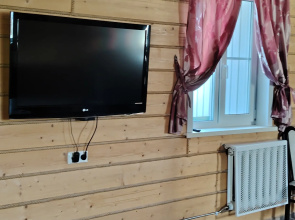 Kvartira Uutnaa 3h komnatnaa s vidom na gory