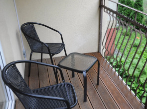 Двухкомнатная квартира на Тихомирова