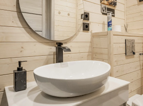 Частный Дом на Границе с Лесом