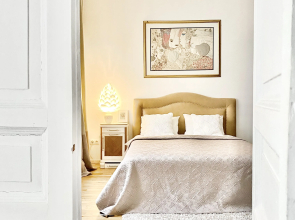 Квартира Art Tolstoy House