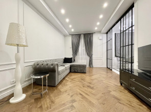 4-komnatnye HomeApart Sverdlova, 26 Apartments