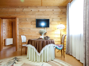 Гостевой Дом «Уютный Тёплый Дом»