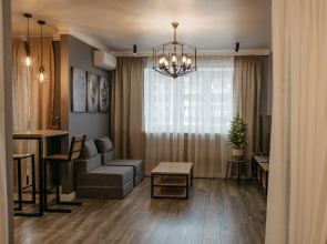 Студия на Ивана Сусанина 41