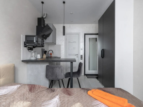 Na Ejnshteyna 4 Apartments