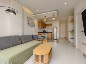 Lago By TropicLook | Naiharn Apartment hotel