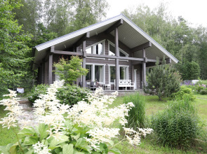 Arendamento Zagorodnyy Dom s Kaminom – do 7 Gostey Ryadom s Lesom i Ozerom Private House