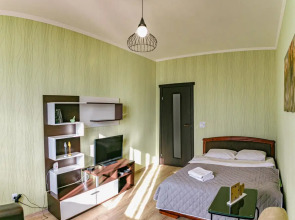 Апартаменты однокомнатные (97) Серебровская 91