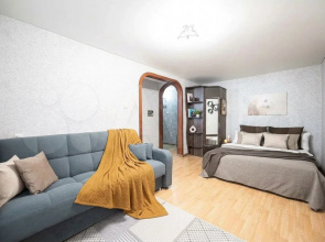 Apartamenty Pat' Zvezd Skver Aloe Pole