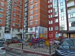 Апартаменты от Людмилы (Кольцовская 9)