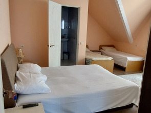 Гостевой дом Лариса