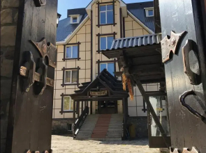 Отель NATIONAL Dombay