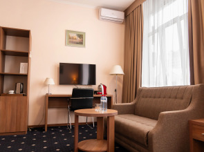 Отель Central City