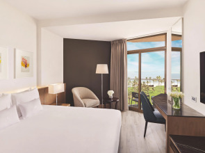 Курортный отель JA The Resort - JA Beach hotel