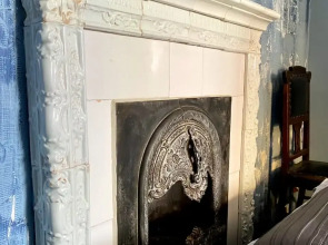 Апартаменты Дом с витражом