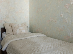 Апартаменты с 3 спальнями на Моисеенко 5 - 8 человек