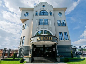 Отель Атон