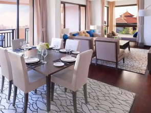 Курортный отель Anantara The Palm Dubai Resort