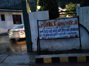 Manish Chauhan Guest House
