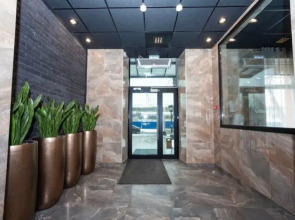 Апартаменты Девушка в шляпе