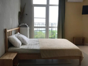 Solnechny Komfort S Vidom Na More Apartments