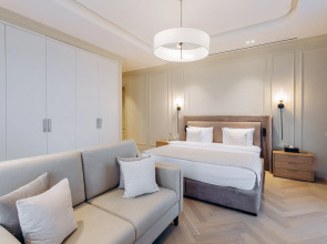 Апарт-отель Four Seasons