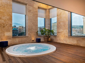 Отель Holiday Inn Yerevan Republic Square, an IHG Hotel