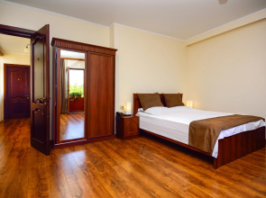 Отель British House