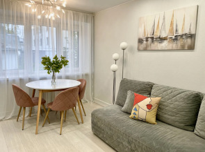 Квартира Уютная двухкомнатная