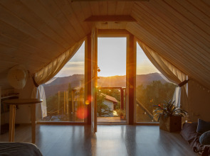 Вилла Дом с Кипарисами