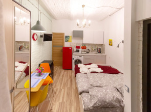 Студии у Эрмитажа с кодовым доступом и отдельным входом 1