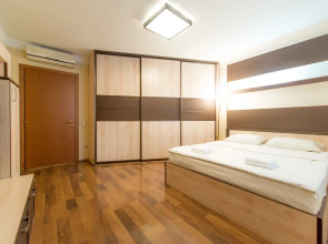 Апартаменты Пять Звёзд на Монакова 33