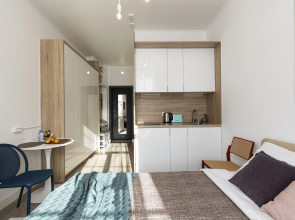 Апартаменты Девушка в шляпе