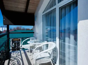 Апартаменты с видом на море и с балконом